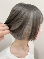 グーフィートーキョー 銀座(Goofy Tokyo)&nbsp;アンブレラカラー/シルバーアッシュ/ボブ/インナーカラー東京