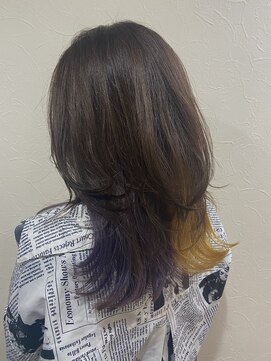 グラット(grAt) 【ももこ】アニメキャラモチーフ(インナーカラー)×ウルフカット