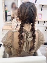 プティクローシェ バイ クオーレ(petite cloche by CUORE) 結婚式ヘア ツイン編みおろし