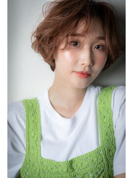 カバーヘア ブリス 上尾西口店(COVER HAIR bliss) 透明感カラーハイライトひし形フェザーショートv上尾20代30代