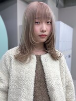 イロウ 天神大名店(IROW)&nbsp;オリーブベージュ ケアブリーチ レイヤーカット 顔周りカット