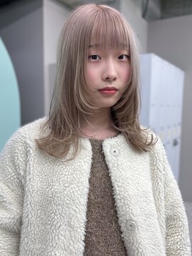 イロウ 天神大名店(IROW) オリーブベージュ ケアブリーチ レイヤーカット 顔周りカット