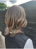 グラデーションカラー　レイヤーカット　ウルフカット