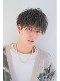束感ツイストスパイラルショートマッシュ刈り上げ