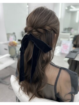 アマトウキョウ アユンチェ(AMA TOKYO×AYUNCHE) 結婚式のお呼ばれヘアアレンジ