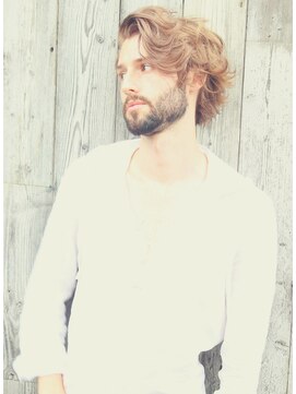 ジジバイワースホワイル(jiji by WORTH WHILE) 刈り上げセンターパートサーフカールフェザーパーママレットヘア