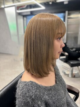 ネウィ 所沢(newi) モノトーンベージュ