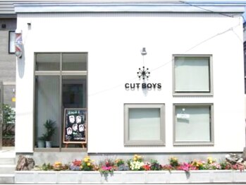 CUT BOYS 【カットボーイズ】