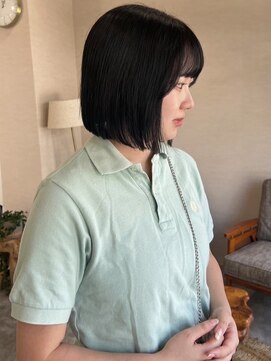 トナリ(tonari) アッシュブラック　ぱつっとボブ　丸みボブ【鹿児島中央駅】