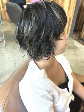 ヘアラウンジ アングゥ(hair lounge ungu) short、highlight