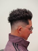 リトルマンバーバーショップ(LITTLEMAN BARBERSHOP)&nbsp;スキンフェード　ナチュラルオールバックスタイル