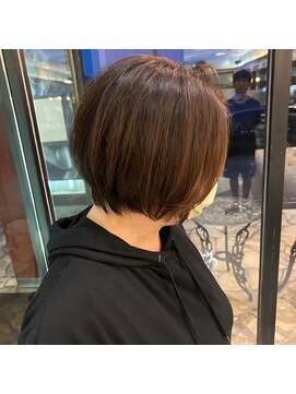 シャンプー ボーイ 宮崎柳丸店(SHAMPOO BOY) 前下がりショートボブ