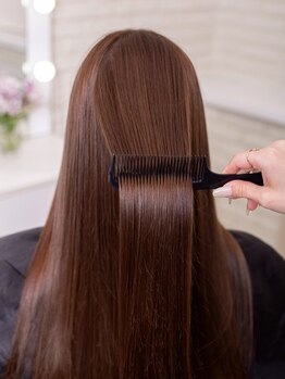 ベストカット クローム 新白河駅前店(Best-Cut Chrome)の写真/【ケアプロ導入サロン◎】いつまでも触っていたくなるちゅるんとうるツヤ髪へ☆髪の内側から輝くようなツヤ