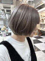 テテ(TETE) ベージュカラー