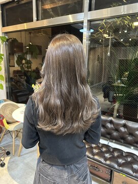 キュリオ(CURIO) くすみ感たっぷりグレージュカラー◎