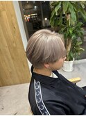 ホワイトベージュ