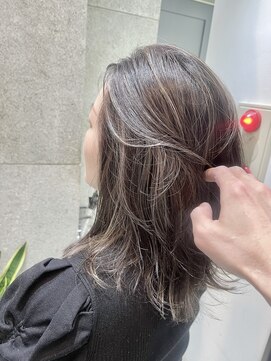 フェリア 渋谷(Feria) 【Feria渋谷】ハイライトスタイル/グレージュカラー