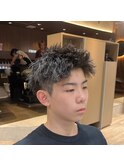 短髪ツイストスパイラルパーマ