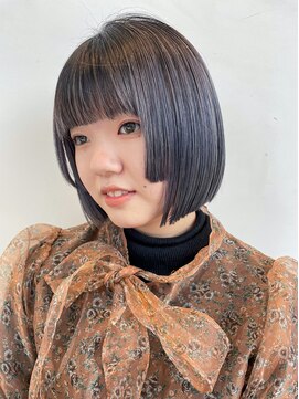 ピークアブー 銀座並木通り(PEEK-A-BOO) ボブ/姫カット/顔まわりカット/シルバーカラー/ブリーチあり