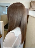 ブラウンベージュ