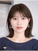 外ハネボブ　くびれヘア　切りっぱなし　小顔　オリーブグレー