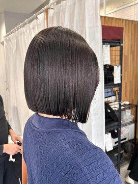 ネオリーブウリ 二子玉川店(Neolive uri) ミディアムヘア暗めカラーデザインカラーフェイスフレーミング