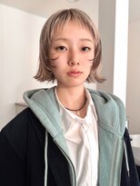 トゥコ(tuco)&nbsp;ショートボブ/ローライト/デザインカラー/ベージュ/外ハネ/小顔