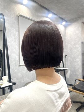 イデアル(Ideal) ボブ/ミニボブ/切りっぱなしボブ/外ハネ/外ハネボブ/前下がり