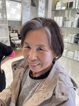 ル クール 宮内店(Le Coeur) フェイスフレーミングカラー　60代　長岡市　グレージュ