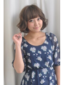 クラン(clan) くせ毛風フレンチボブ重めスタイル