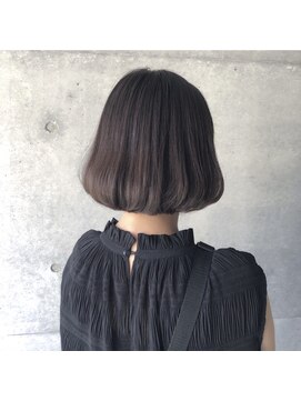 アピッシュ ギンザ(apish ginza) tomoヘア*似合わせボブ 肩上レングス