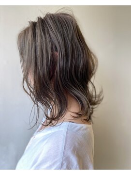 エミュー(emu by Amitie) イルミナカラー×アッシュグレージュ