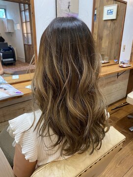 ソルカ(SoLCA) バレイヤージュスタイル