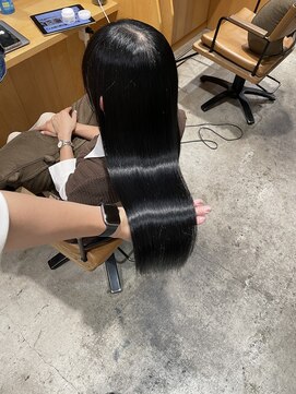 ロンドメリア 天神大名店(Lond Melia) 髪質改善縮毛矯正でツヤサラストレート 髪質改善/艶髪/縮毛矯正