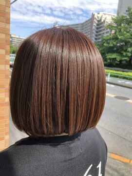 ヘアラウンジガガ(Hair Lounge GAGA) 重めボブ