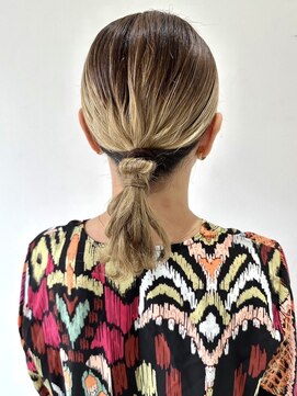 フォーク FOLK 【FOLK】透明感グラデーションカラー☆似合わせ簡単ひとつ結び♪