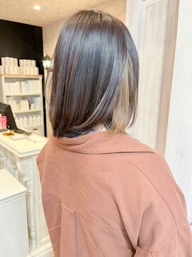 キャアリー(Caary) 福山人気caaryインナーベージュブリーチ斜め前髪愛されレイヤー