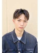 スリー スタンド(THREE STAND)&nbsp;スーツ短髪ツーブロック束感モテる黒髪シークレットパーマ流行