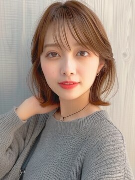 クラン 岡本(Chlan) くびレイヤー外ハネミディ×ベージュカラー