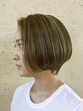 イーストハムアール(EAST HAM r) ショートボブ/ブラウンベージュ/ハイライトカラー