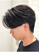 ビジネスセンターパートフェザーパーマ黒髪ツーブロックショート