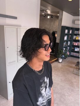 ヨムニノクチ(YOMUニノ口) ロングパーマ