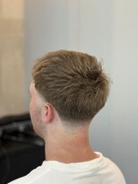 フランクスバーバーリザーブ 人形町店(FRANK’S BARBER RESERVE) テーパーフェード MB