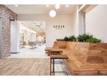 ベビーカーのままご来店して頂ける広々とした空間☆周りに気を遣わずにすみますよ！！