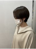 大人女性に大人気！前髪長めのショートヘア♪