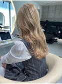 ★斜めバングミディアムヘアグレージュカラーシルキーベージュ★