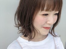 髪の芯から美しく大人女性の広がり・うねりを抑えた髪質改善《CORMEコアミー》