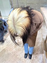 ヲタク(wotaku.)&nbsp;ルーツカラーデザインカラーハイトーンカラーケアブリーチ艶髪