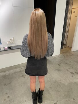 キング 梅田(K!ng) 縮毛矯正髪質改善ハイライトレイヤーカット梅田美容室エクステ