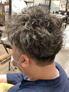 フラココ 神楽坂(hurakoko kagurazaka) 【猪俣望】大人の男のパーマスタイル